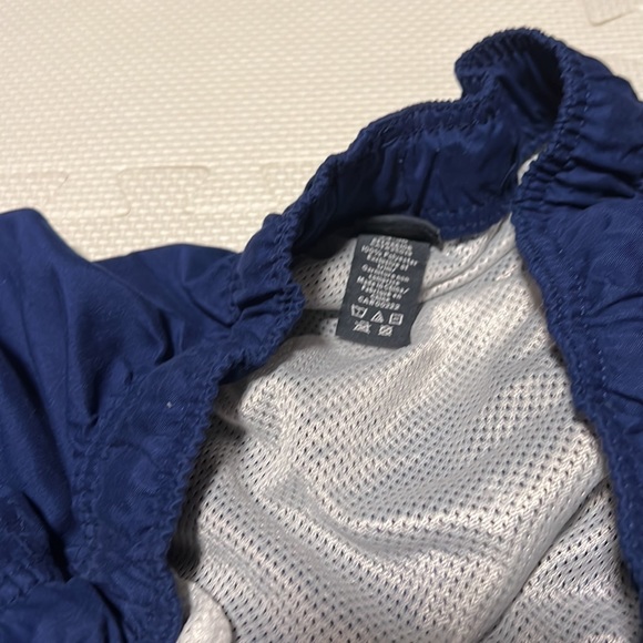 Mens Swim Trunks, 34-36 MEDIUM - Picture 2 of 3